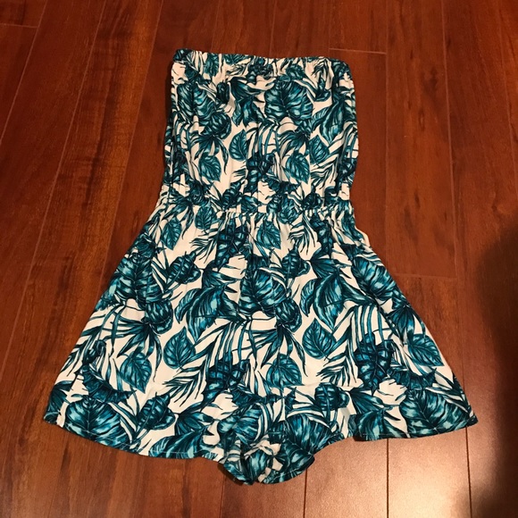 H&M BLUE AND WHITE ROMPER - Picture 2 of 5